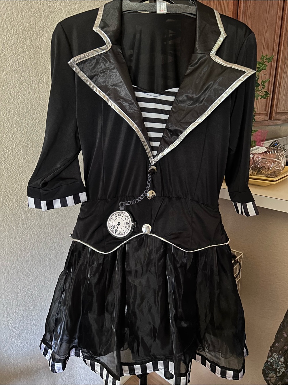 Ladies Halloween costume New w/tags